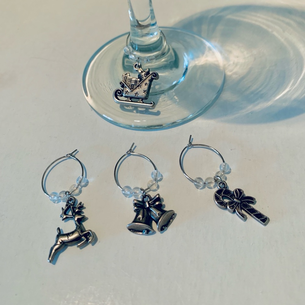 2/$10* Set of Wine Glass Charms Silver Christmas Sleigh Reindeer Bell Candy Cane